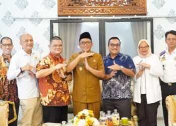 Wali Kota Hendri Septa Terima Audiensi Pimpinan PT Blue Bird Tbk, Bahas Kerjasama Penggunaan Bus Listrik