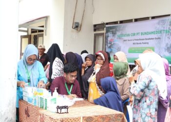 Dukung Pemulihan Pasca Bencana Alam, BMHS Salurkan Bantuan dan Pemeriksaan Kesehatan Gratis di Pesisir Selatan