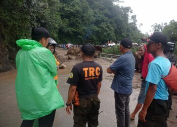 Sempat Ditutup Total Akibat Longsor, Jalur Padang-Solok Kembali Lancar