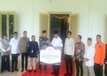 Kemaslahatan Umat untuk Korban Banjir Bandang dan Lahar Dingin di Sumbar, BPKH Serahkan Bantuan