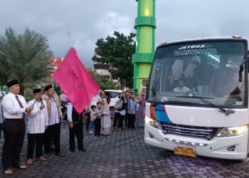 Lepas CJH Kloter 8, Pesan Pj Wako Andree Algamar: Ikuti Arahan Petugas Haji