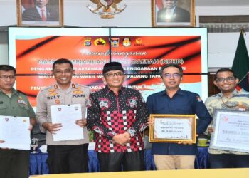 Dukung Kelancaran Pilkada 2024, Pemko Padang Serahkan Dana Hibah Tahap 2 untuk KPU dan Bawaslu