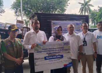 PT BTN Serahkan Bantuan Rp200 Juta untuk Korban Banjir Bandang Sumbar