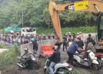 Gubernur Sumbar Keluarkan Pengumuman Larangan Sepeda Motor Melintas di Ruas Jalan Lembah Anai