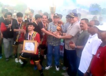 Dihadapan Pj Wako dan Ketua PSSI Padang, Fauzitama FC Menjuarai Divisi I Liga Askot PSSI Padang musim 2024