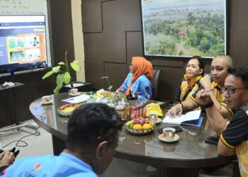 Di APEKSI XVII, Pj Wako Padang Curi Ilmu DLH Balikpapan dalam Mengelola Sampah