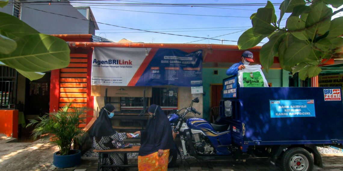 Jadi AgenBRILink, Wanita Hebat ini Terus Berinovasi Bawa Manfaat ke Masyarakat Sekitar