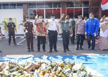 Forkopimda Kota Padang Musnahkan Barang Bukti Tindak Pidana Narkoba