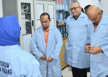 Diresmikan, Laboratorium Pengujian Mutu Air Berstandar Perumda AM Padang Terbuka Luas untuk Umum
