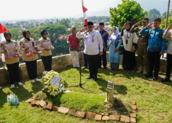 Ziarah ke Makam Abu Bakar Jaar, Wali Kota Padang Pertama, Andree Algamar: Bentuk Penghormatan dan Penghargaan