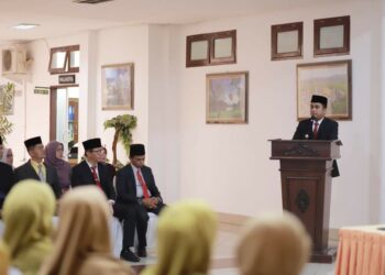 Wawako Solok Lantik Sejumlah Pejabat Pimpinan Tinggi Pratama dan Administrator