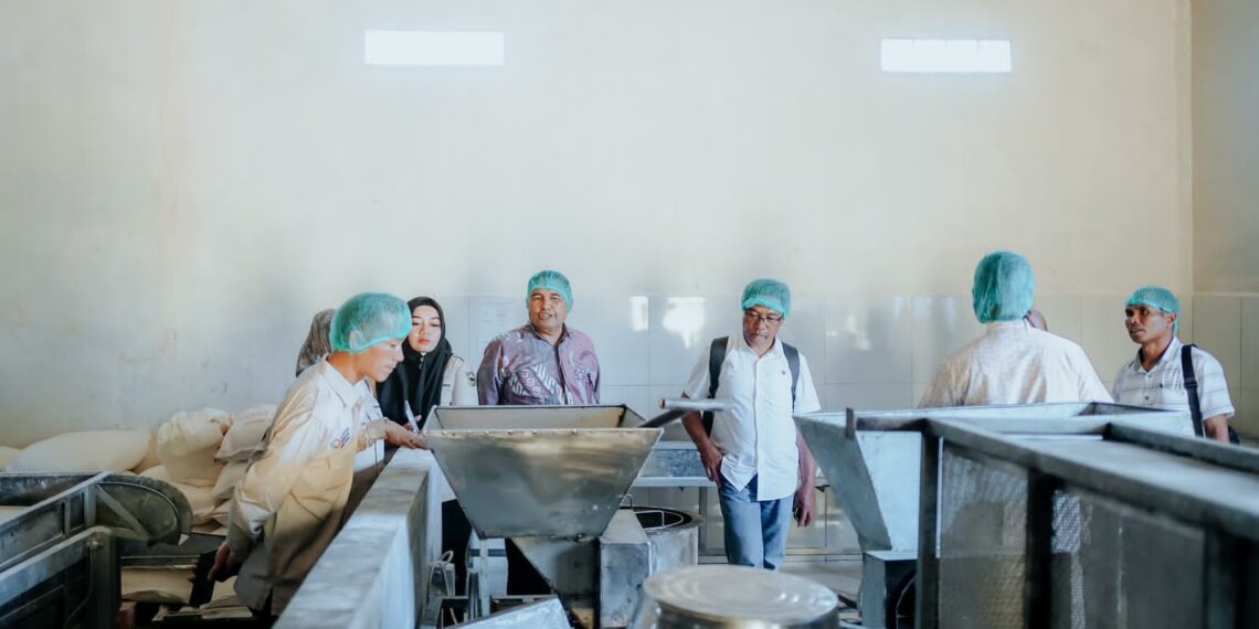 Kembangkan Produksi, IKM Pangan Bawang Goreng Kabupaten Solok Study Tiru ke Kuningan