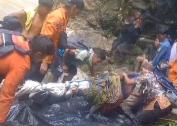 Satu Lagi Korban Meninggal Dunia Dievakuasi dari Timbunan Longsor Tambang Sungai Abu