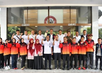 Lepas 14 Atlet Binaan Berlaga di PON XXI Aceh-Sumut, Dirut PT Semen Padang: Ada Bonus bagi Peraih Medali