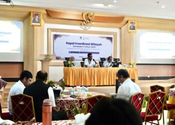 DJPb Sumbar Berikan 32 Piagam Penghargaan kepada KPPN se-Sumbar saat Rakorwil