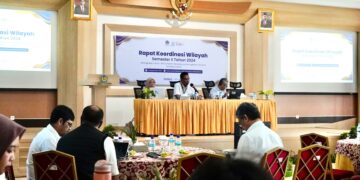 DJPb Sumbar Berikan 32 Piagam Penghargaan kepada KPPN se-Sumbar saat Rakorwil