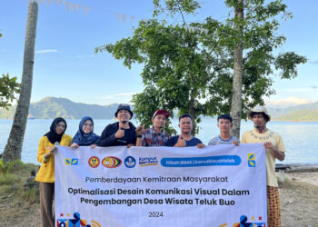 Tim Pengabdian Masyarakat DKV UPI “YPTK” Padang Lakukan Pendampingan Digital kepada Pokdarwis Teluk Buo