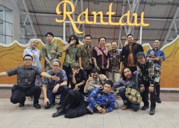 Komunitas Seni Asal Padang RAS Pamerkan ‘Garobak Galeri’ di IMT-GT 2024 Malaysia