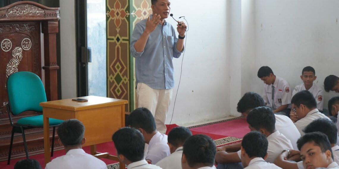 Hindari Golput, KPU Kota Solok Ajak Pelajar SMA jadi Pemilih Cerdas