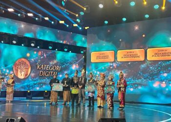 Desa Wisata Danau Diatas Alahan Panjang Raih Juara II ADWI Kategori Digital