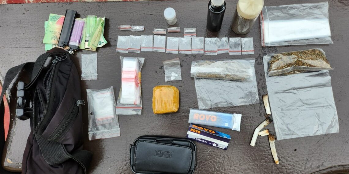 Tiga Pria Ditangkap Polisi di Koto Baru Solok, Belasan Paket Sabu dan Ganja Disita