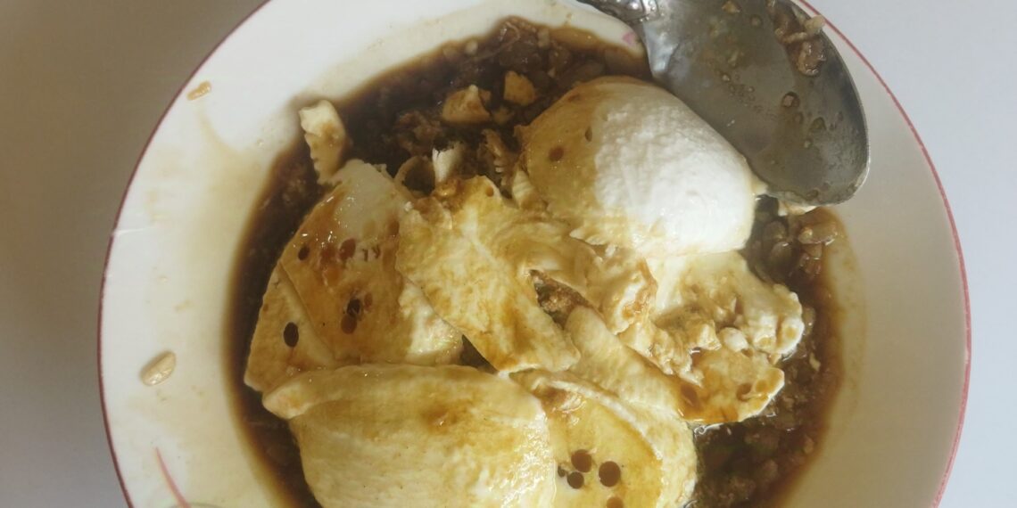 Mencicipi Kelezatan Sepiring Ampiang Dadiah Khas Minang yang Siap Memanjakan Lidah