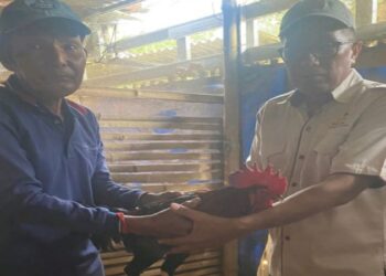 Penyuluhan di Nagari Sungai Pua, Tim PKM Faterna Unand Serahkan Indukan Ayam KUB