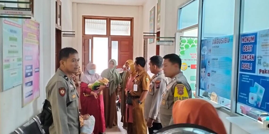 Bayi Laki-laki yang Ditemukan Warga dalam Kardus di Solok Diperkirakan Masih Berusia 3 Hari