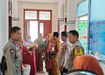 Bayi Laki-laki yang Ditemukan Warga dalam Kardus di Solok Diperkirakan Masih Berusia 3 Hari