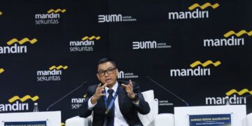 Di Mandiri Investment Forum, Dirut PLN Ajak Kolaborasi untuk Transisi Energi