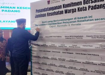 Jamin Kesehatan Warga Padang, Wali Kota Fadly Amran Tandatangani Komitmen dengan BPJS dan RS