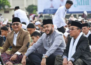 Shalat Idul Fitri Pertama sebagai Wali Kota Padang, Fadly Amran Beberkan Kinerja 40 Hari Kepemimpinan