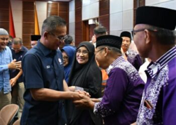 Dari Loyalitas dan Pengabdian, 48 Karyawan dan Pensiunan PT Semen Padang Menuju Baitullah