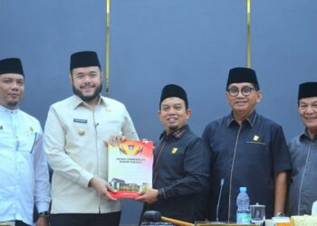 DPRD Ketok Palu Ranperda Baru Kota Padang, Penyertaan Modal Bank Nagari dan Perumda AM