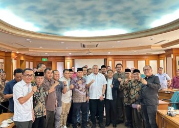 Tanah Ulayat jadi Hutan Lindung, Andre Rosiade Pertemukan Ninik Mamak Inderapura dengan Menhut