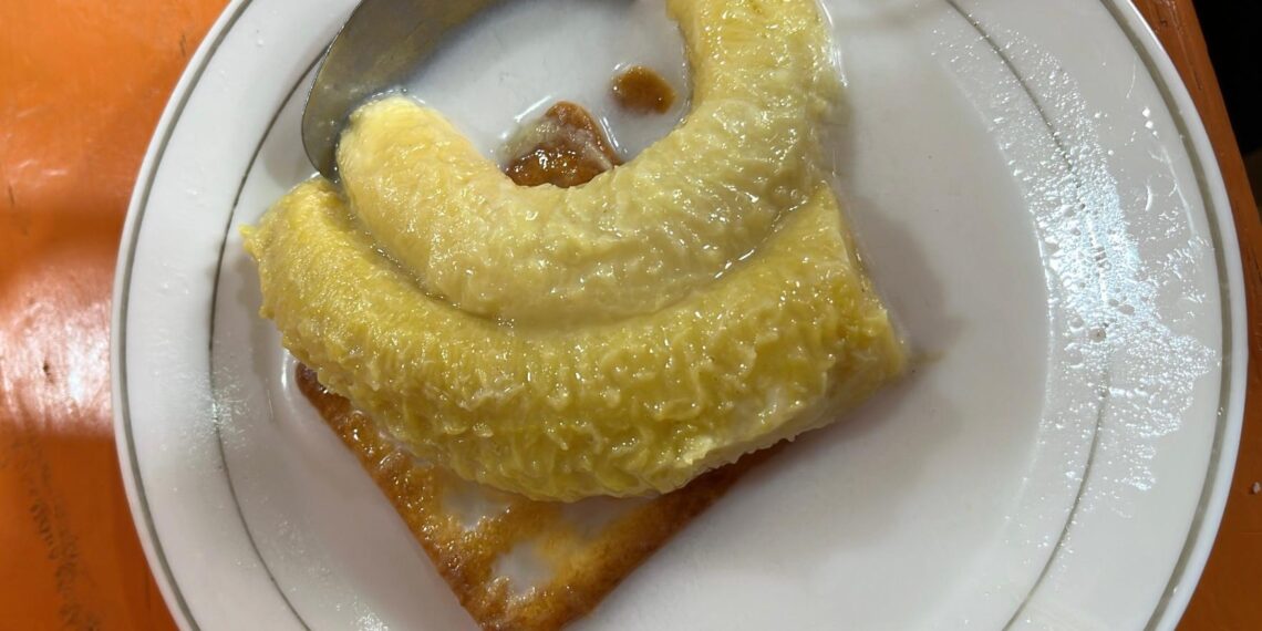 Pisang Panggang Santan, Kuliner yang Wajib Dicoba saat ke Bukittinggi