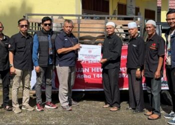 Kepedulian Sosial di Hari Raya Idul Adha, Semen Padang Salurkan Sapi Kurban dari Lubuk Kilangan hingga Aceh
