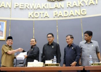 Perubahan KUA-PPAS 2025 ke DPRD, Pemko Padang Targetkan Pertumbuhan Ekonomi 5,1 Persen