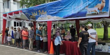 Rayakan Idul Adha 1446H, PLN Salurkan Daging Kurban di Berbagai Daerah